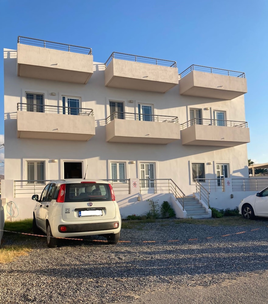 sole mare seaside apts