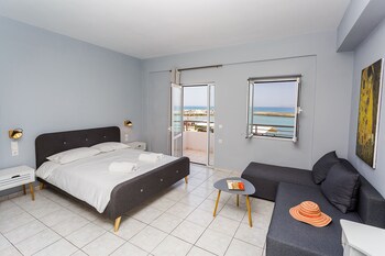 sole mare seaside apts