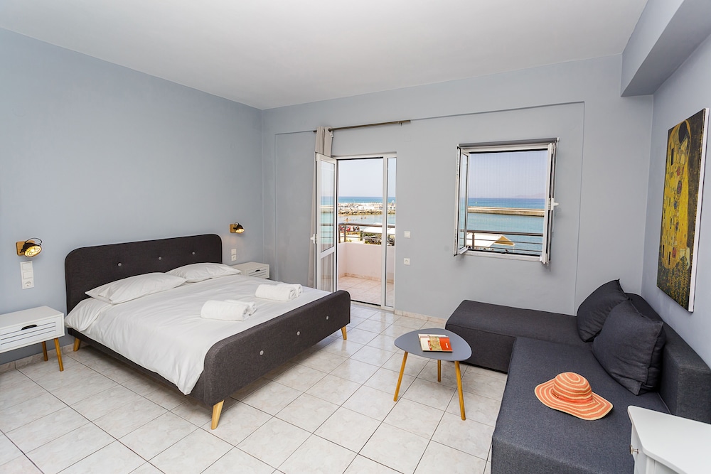 sole mare seaside apts
