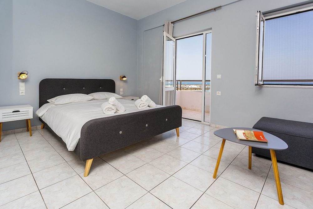 sole mare seaside apts