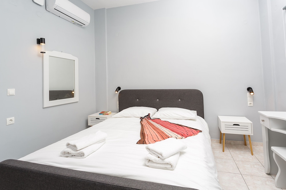 sole mare seaside apts