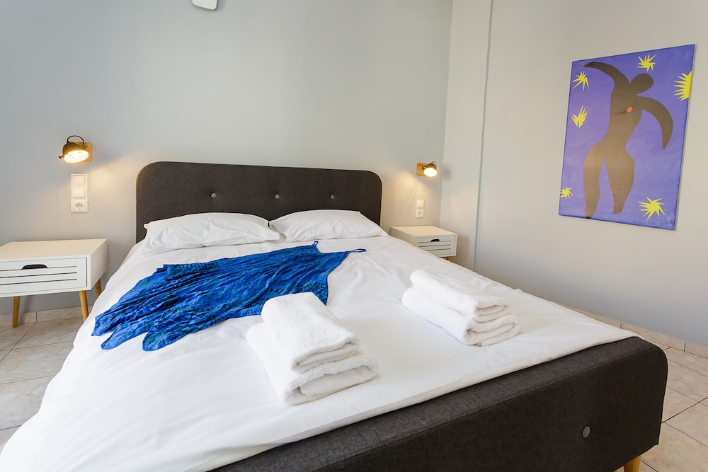 sole mare seaside apts