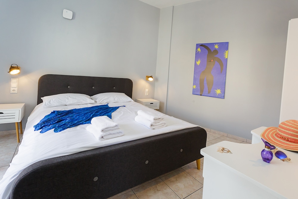 sole mare seaside apts
