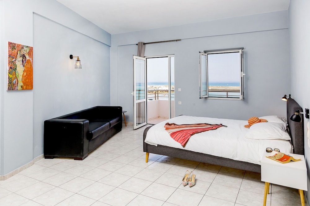 sole mare seaside apts