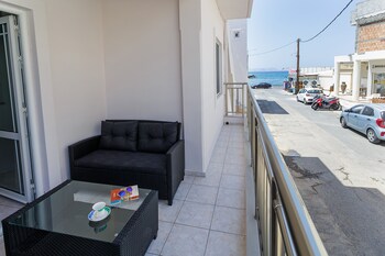sole mare seaside apts