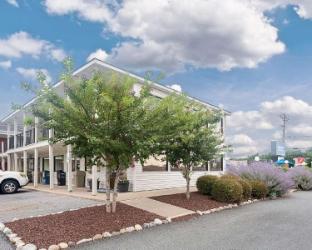 rodeway inn and suites