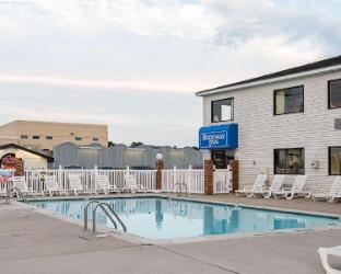 rodeway inn and suites
