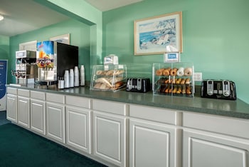 rodeway inn and suites
