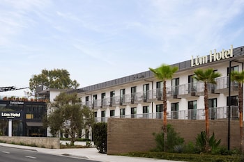 Sonder Lum,,3.5 star