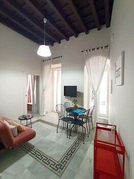 eva recommends higueras jerez