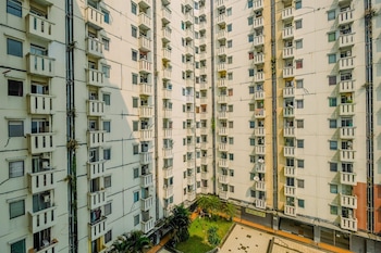 homey and compact 2br cibubur village apartment