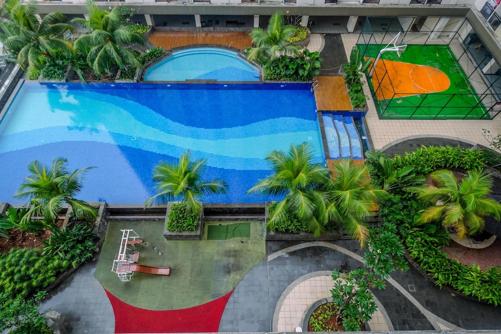 comfortable and tidy studio at cinere resort apartment