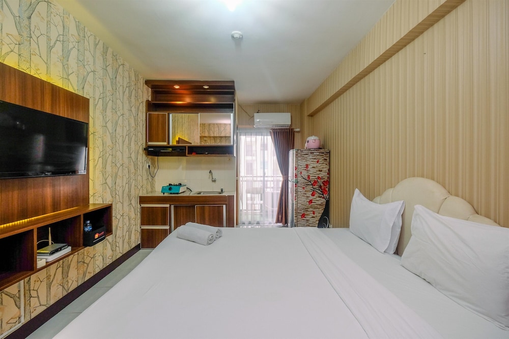 comfortable and tidy studio at cinere resort apartment