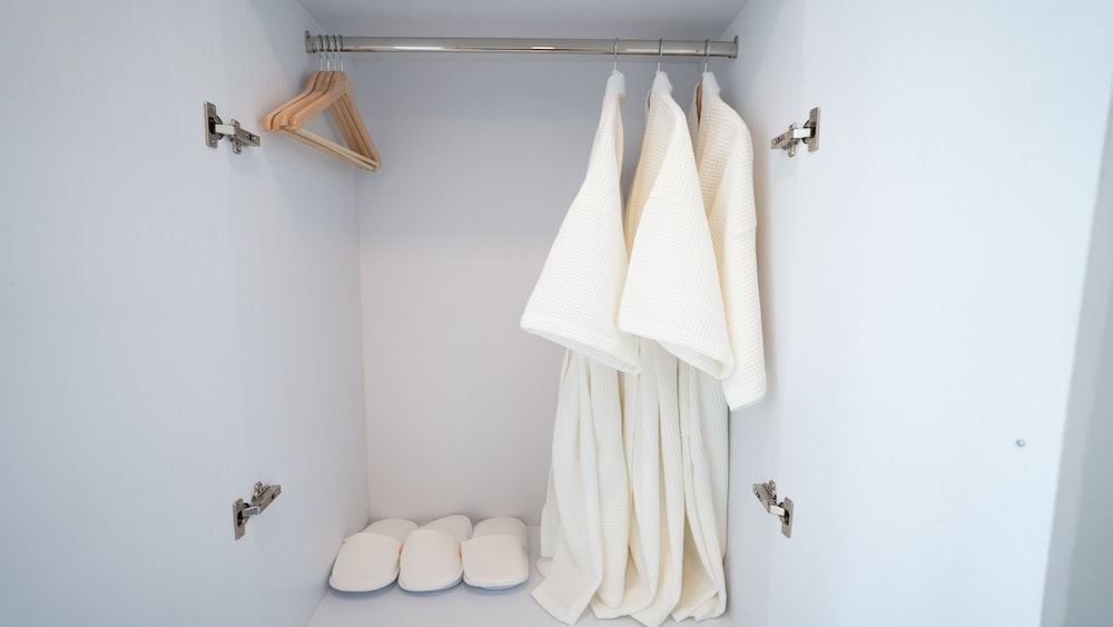 b2 phuket premier hotel