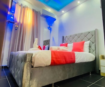 hotel el reloj