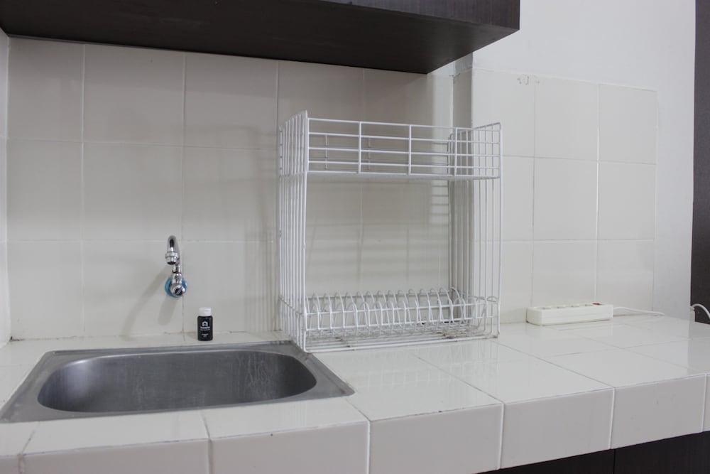 cozy studio at pinewood apartment near unpad jatinangor