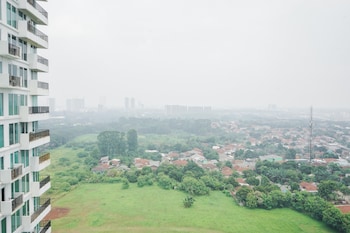 comfort and cozy 1br at tree park city bsd apartment