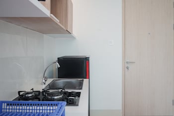 comfort and cozy 1br at tree park city bsd apartment