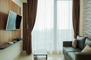 comfort and cozy 1br at tree park city bsd apartment