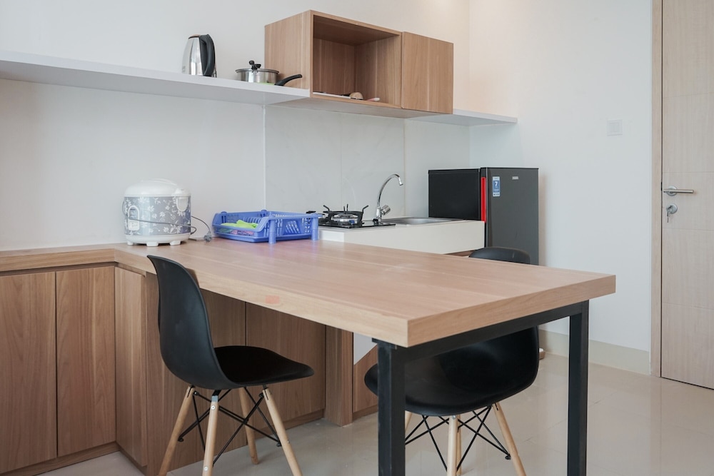 comfort and cozy 1br at tree park city bsd apartment