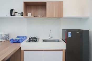 comfort and cozy 1br at tree park city bsd apartment