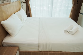comfort and cozy 1br at tree park city bsd apartment