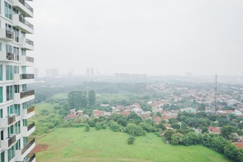 comfort and cozy 1br at tree park city bsd apartment