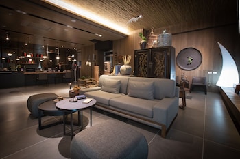 hotel day plus sun moon lake