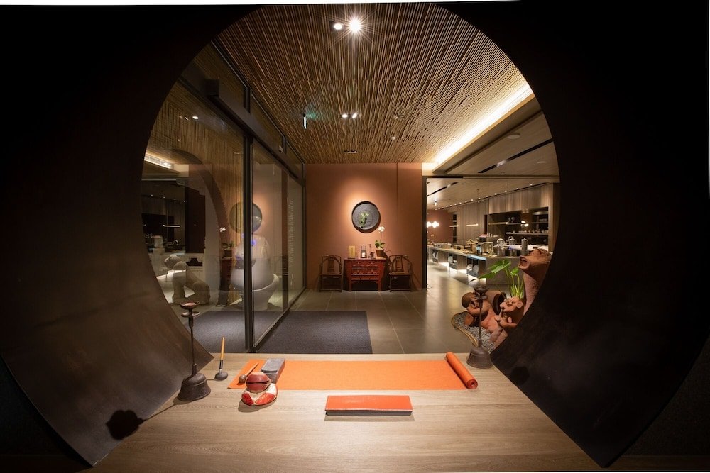 hotel day plus sun moon lake