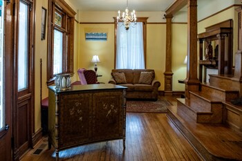 Elk River Hotel & Cafe,,2.5 star