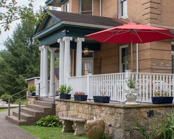 elk river hotel and cafe