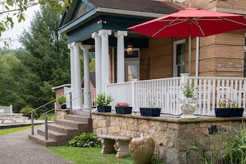 elk river hotel and cafe