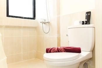 nice and comfort 2br apartment at meikarta