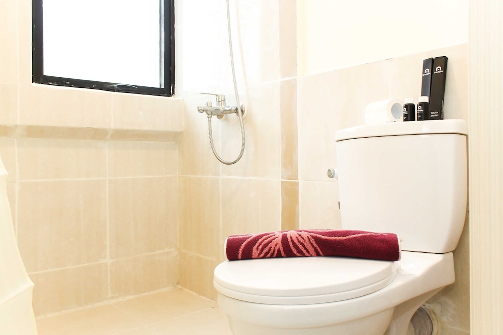 nice and comfort 2br apartment at meikarta