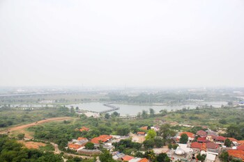 nice and comfort 2br apartment at meikarta