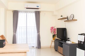 nice and comfort 2br apartment at meikarta