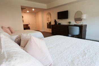 The Crazy Water Hotel,,2.5 star