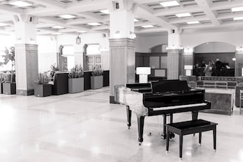 the crazy water hotel