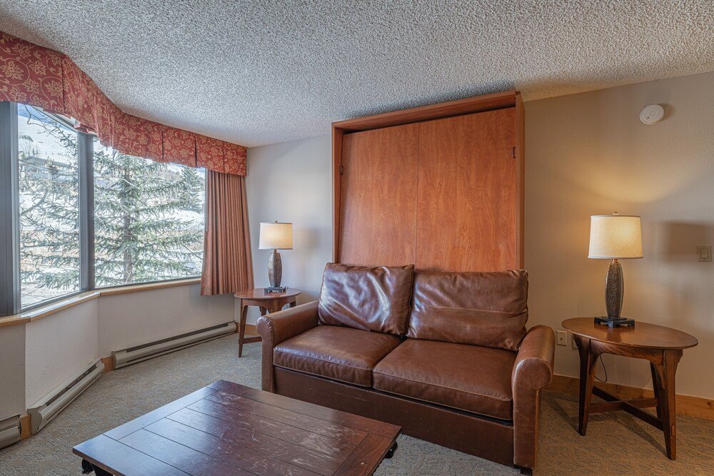 grand lodge 1 bedroom condo with 3 queens and close to everything 1 condo no cleaning fee by redawning