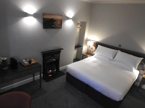 house of juniper the manse