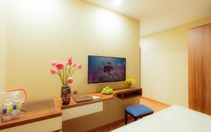 a25 hotel le thi hong gam