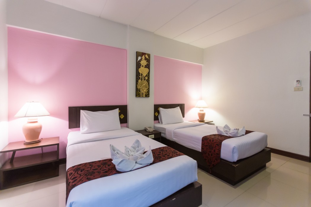 b2 chang phueak gate premier hotel