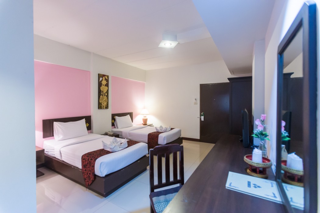 b2 chang phueak gate premier hotel