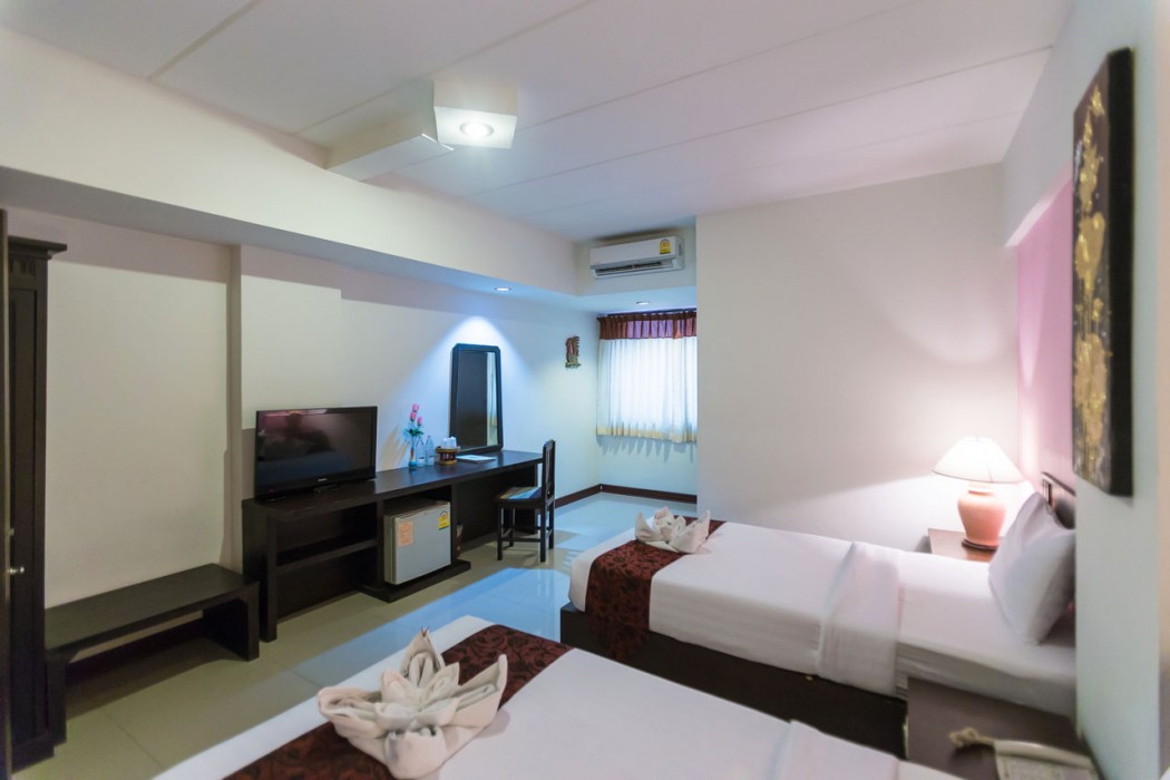 b2 chang phueak gate premier hotel