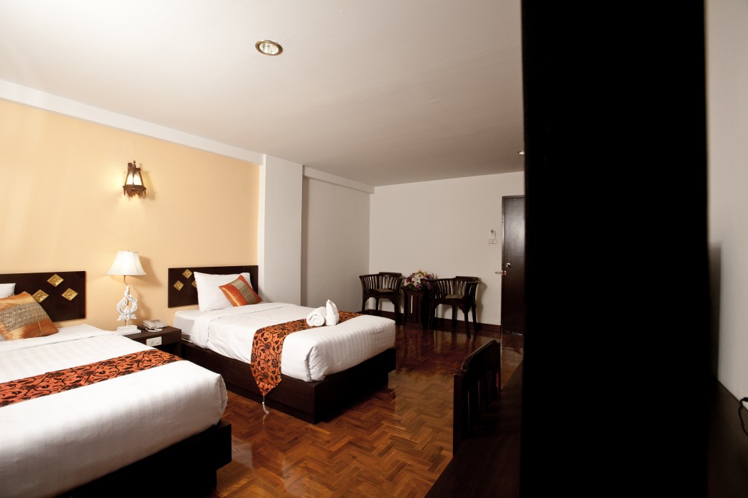 b2 chang phueak gate premier hotel