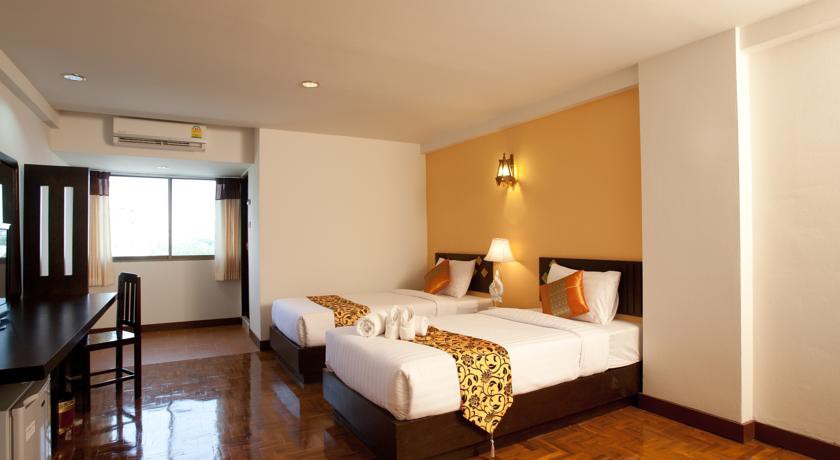 b2 chang phueak gate premier hotel