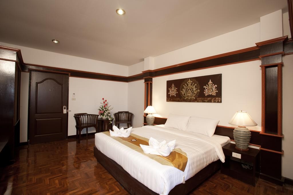 b2 chang phueak gate premier hotel