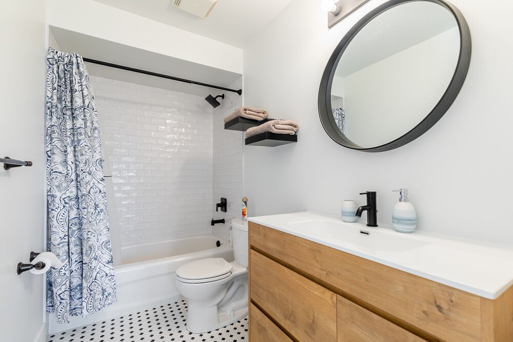 globalstay luxury 3br townhomes with hot tub gym bbq