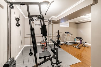 globalstay luxury 3br townhomes with hot tub gym bbq