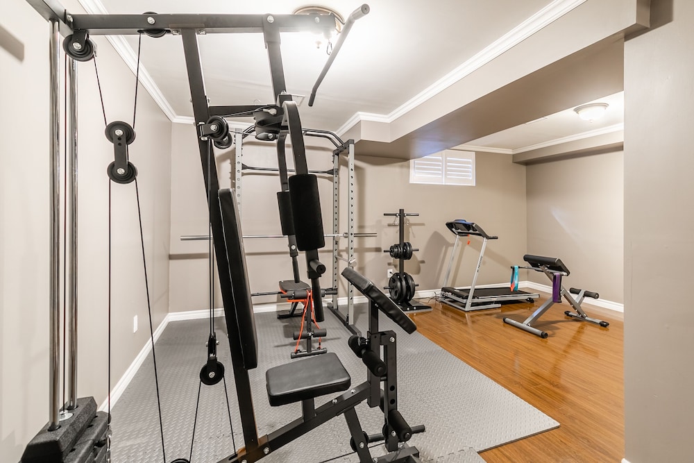 globalstay luxury 3br townhomes with hot tub gym bbq